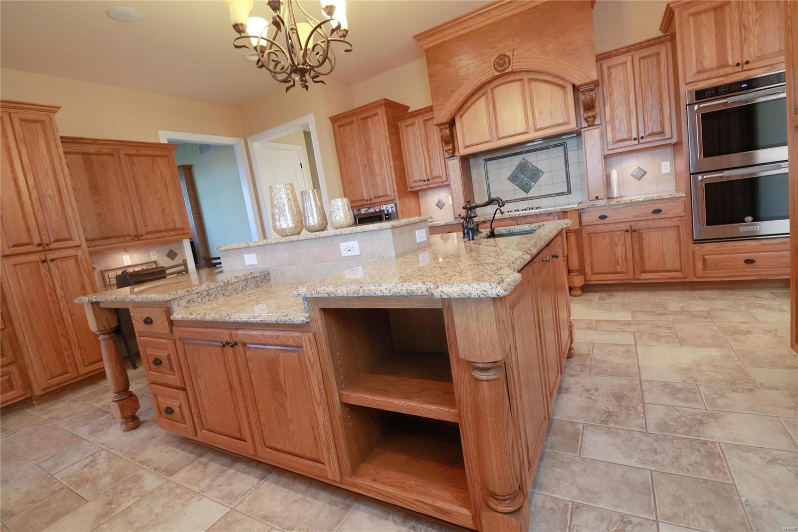 Estates at Far Oaks - Residential