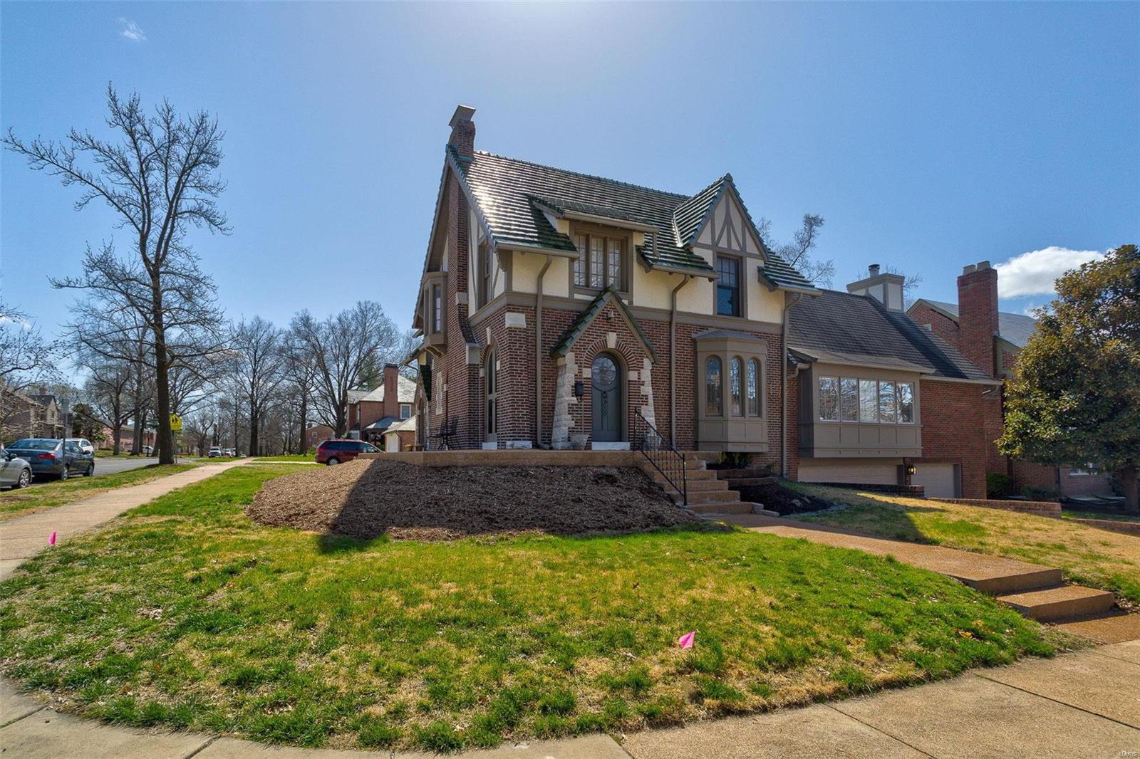 Davis Place - Residential