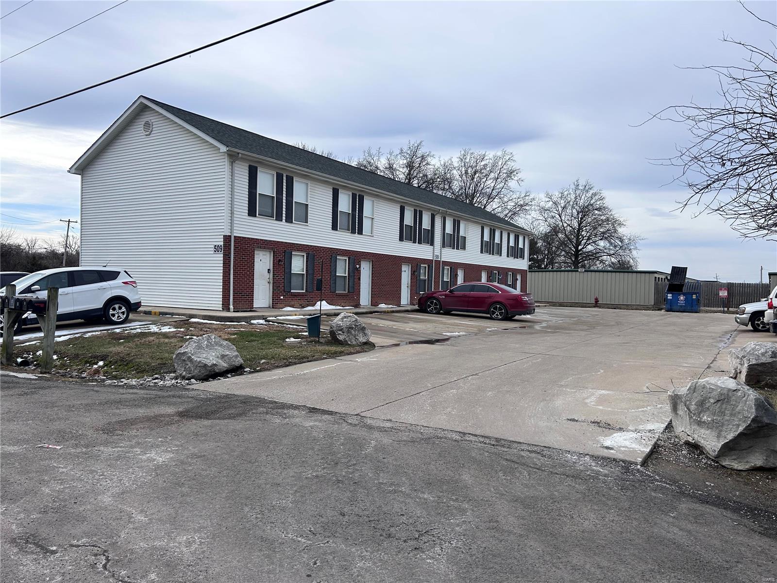 Hough Street Apartments - Commercial Sale