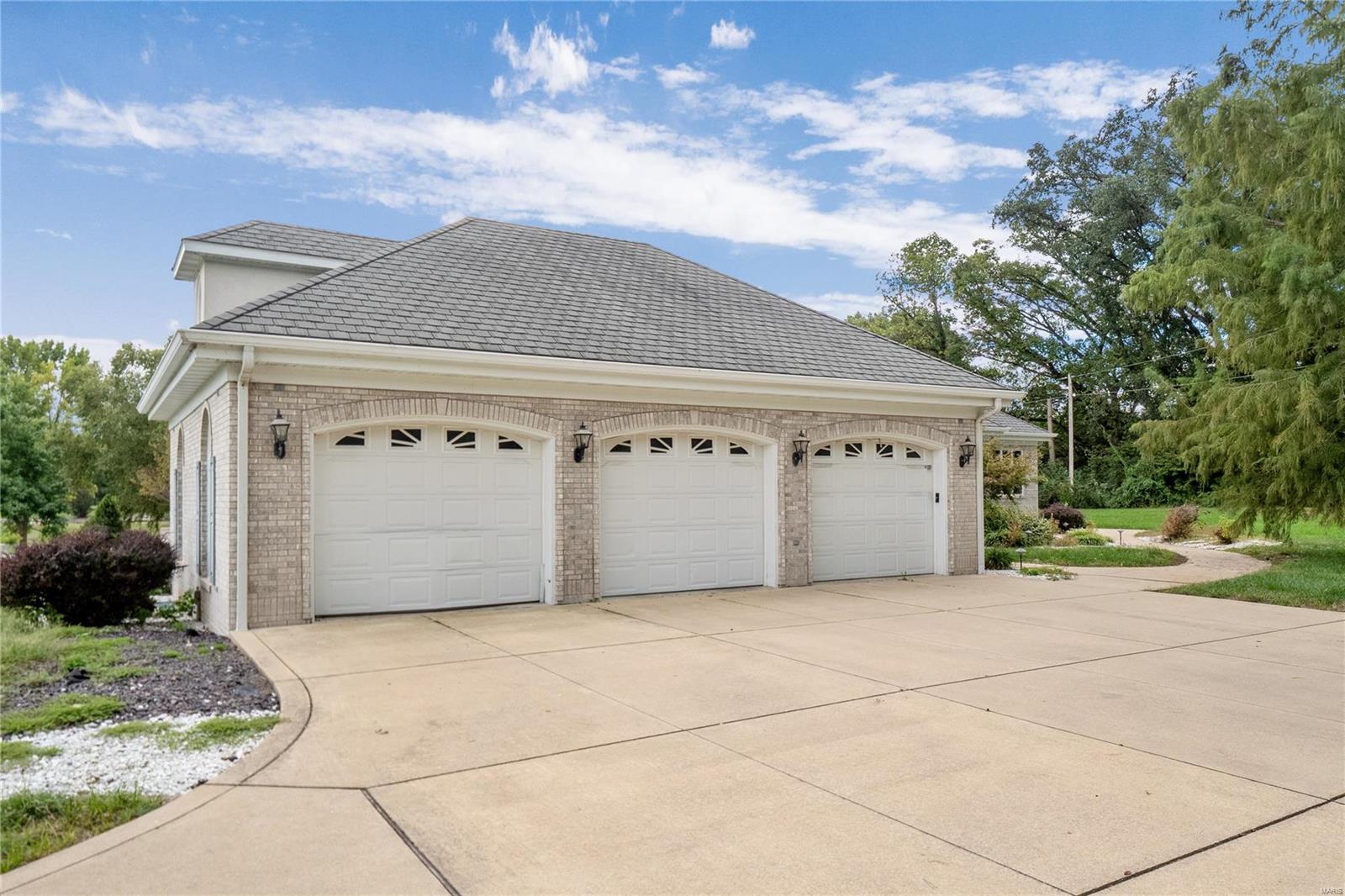 NOT IN A SUBDIVISION - Residential