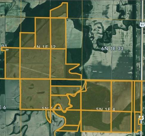 Incredible opportunity to own nearly 1,485 acres of prime land! With approximately 940 acres of fertile tillable land, this property is a haven for farmers seeking a substantial parcel, or investors looking for income on top of a diverse piece of land. The timber/recreational area, boasting some of the country's largest whitetail deer, borders the scenic Kaskaskia River, providing exceptional waterfowl and turkey hunting experiences. A rare gem for both farmers and investors, this combo tract has proven to be a strong financial producer. Don't miss your chance to secure this unique and versatile piece of land!

Stay tuned for more details on how you can bid on the land, how it will be divided into 4 separate tracts, more pictures, and drone videos. All the details are coming for this upcoming auction. 

Survey to be completed post auction. Sizes and boundary lines are approximate. Final dimensions and lines will be set prior to close, and therefore all bidding will be per acre.