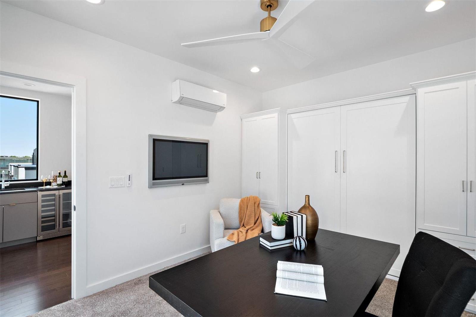 Artizen on West Pine - Residential