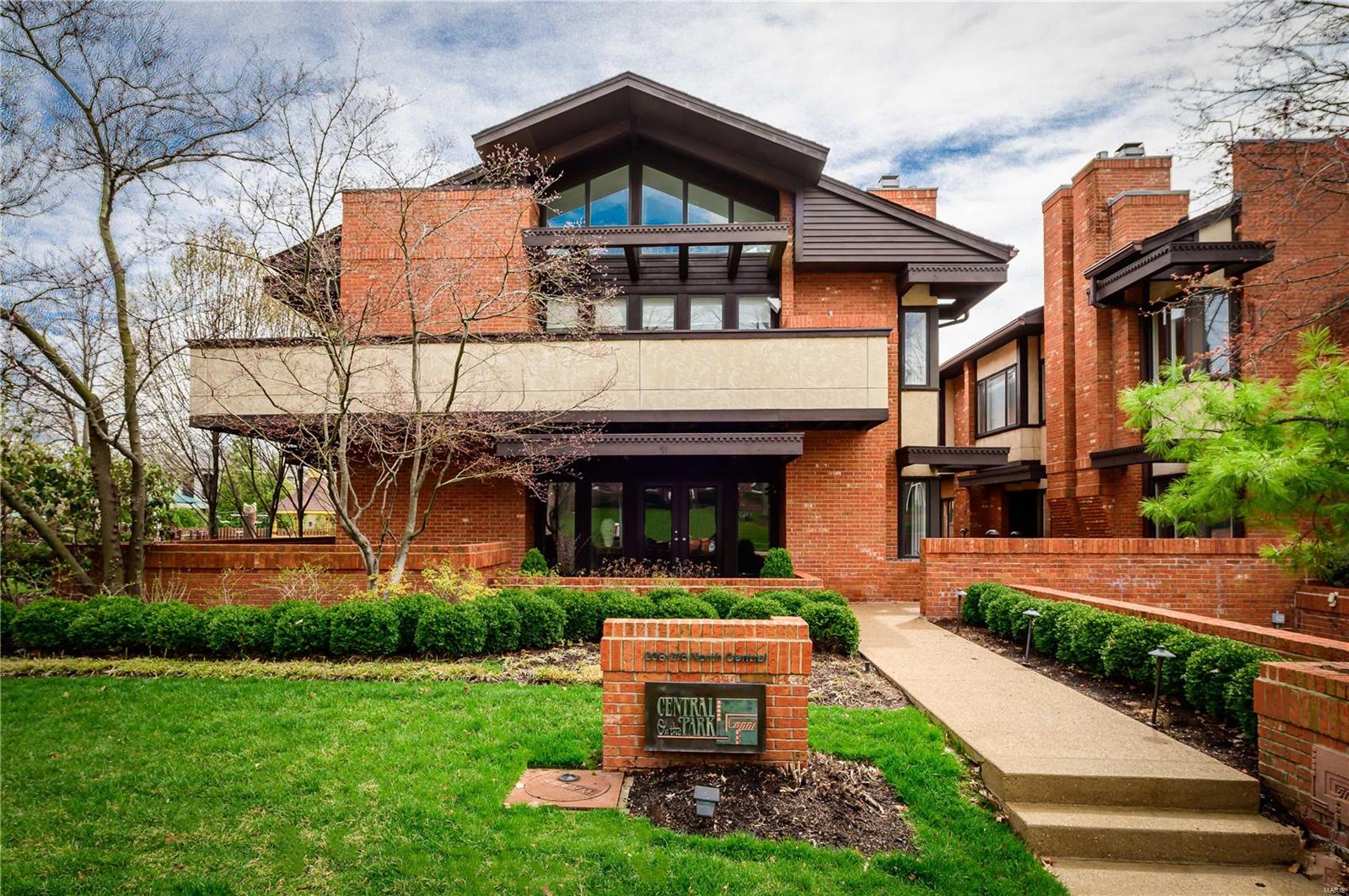 Central On The Park Condo - Residential