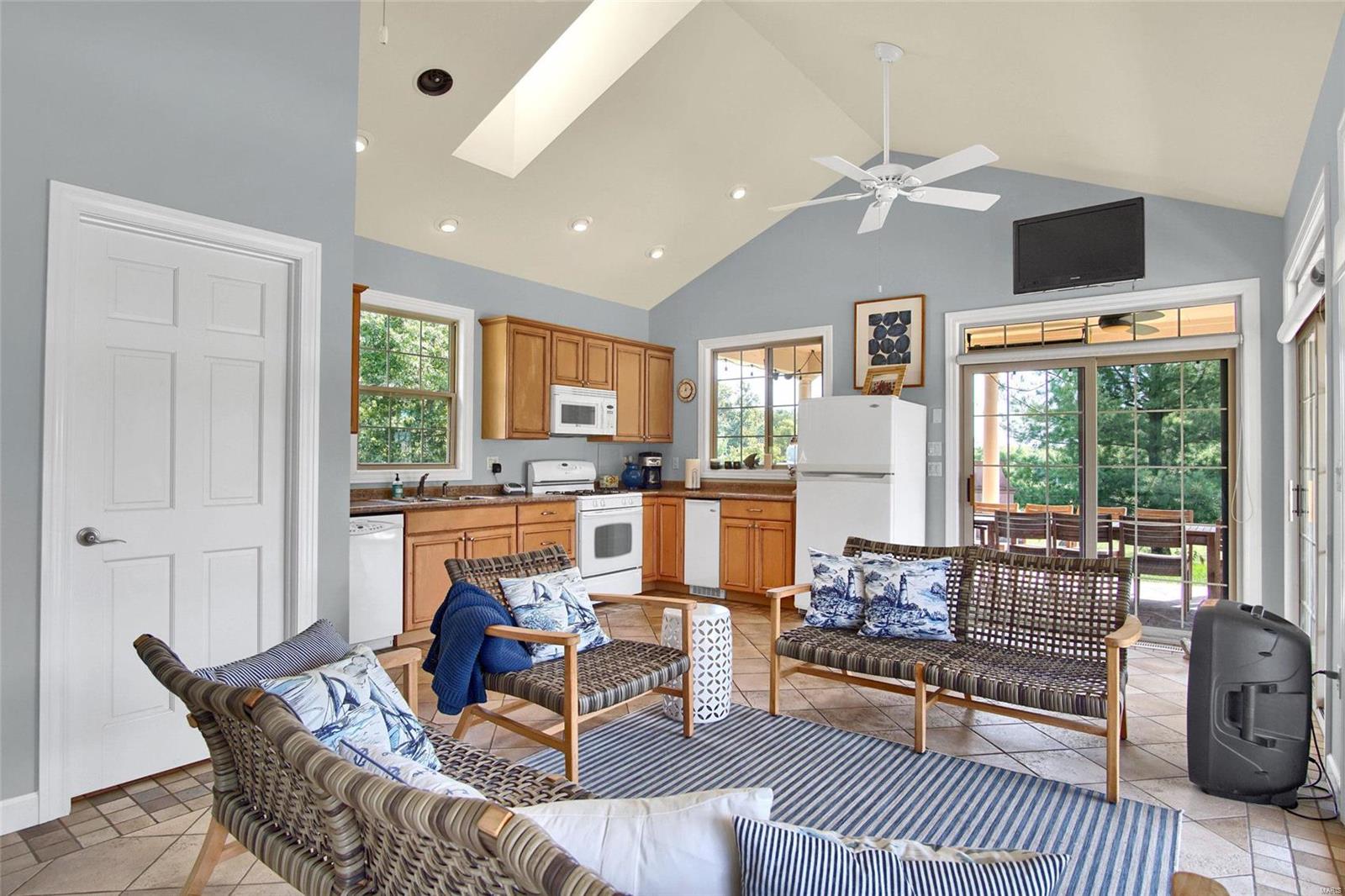 NOT IN A SUBDIVISION - Residential