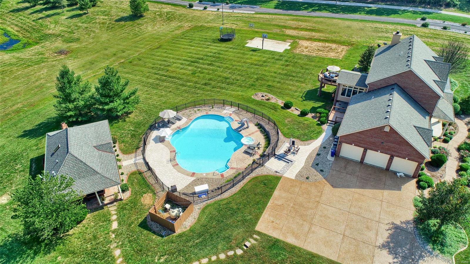 NOT IN A SUBDIVISION - Residential
