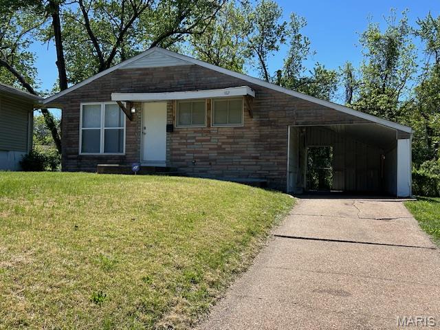 Come check out 182 Monteith Circle!  It is ready for County Occupancy Inspection and can be ready for your renter quickly.  Fresh Paint and new flooring almost all the way through!!!  This was rented for years - owner wants out.  This is an "AS-IS" sale.  Buyers can have inspections, but seller will not participate in repairs.
This 3 bedroom 1 bath home features a Carport, fenced rear yard, FRESH PAINT AND NEW FLOORING throughout.  Write your offer, have the county occupancy inspection, and get your tenant.
