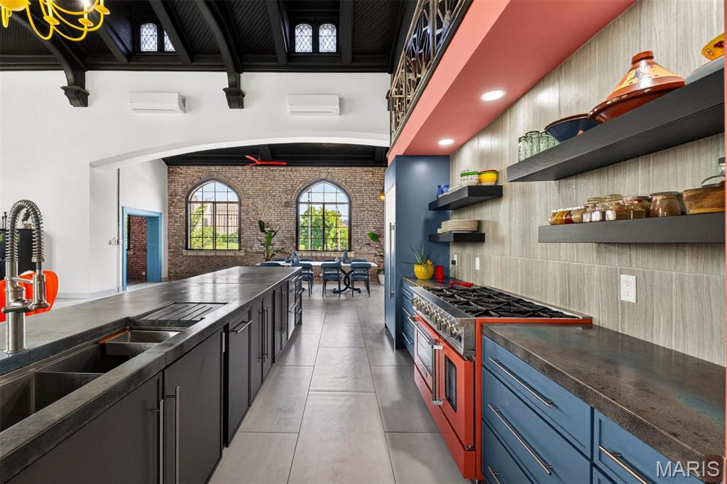 Forest Park Southeast - Residential