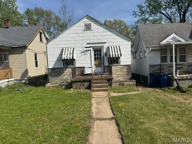 West Walnut Manor - Residential