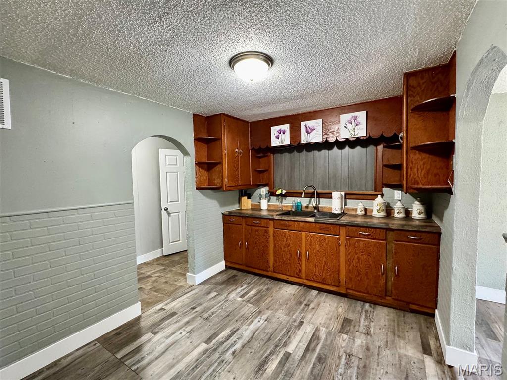 Town/Leadwwod - Residential
