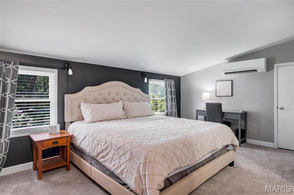 Lexington Square - Residential