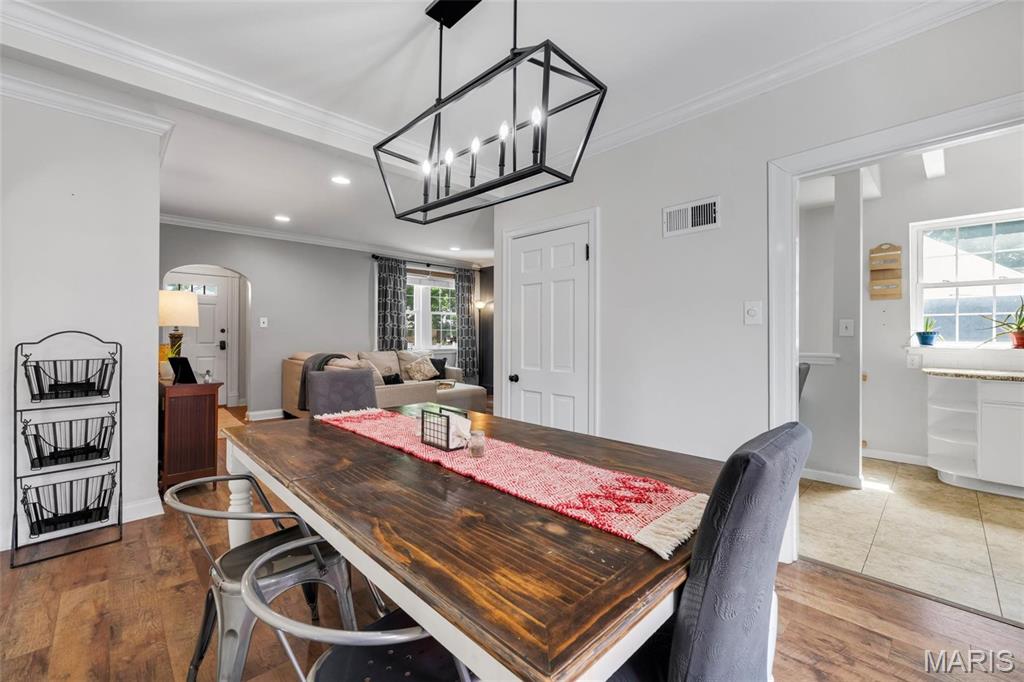 Lexington Square - Residential