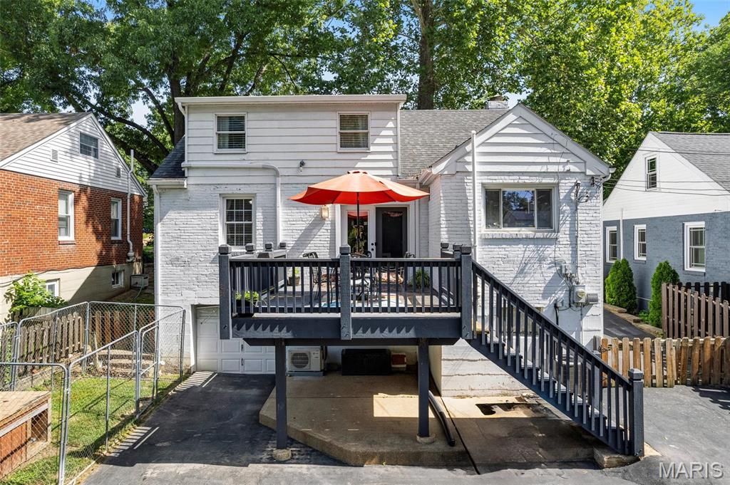 Lexington Square - Residential
