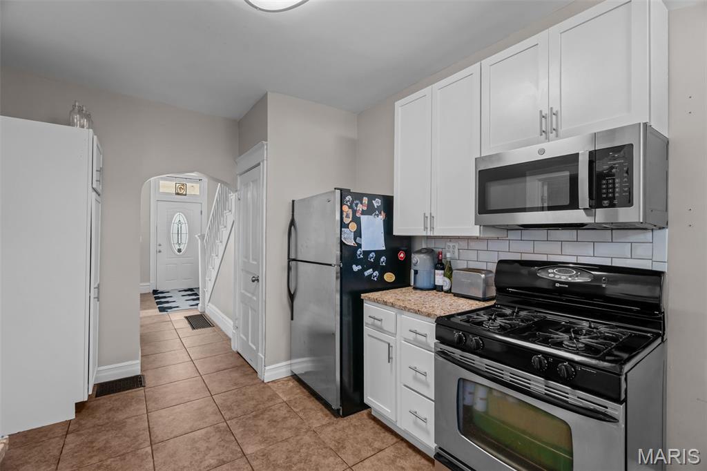 Beethoven Heights Add - Residential Lease