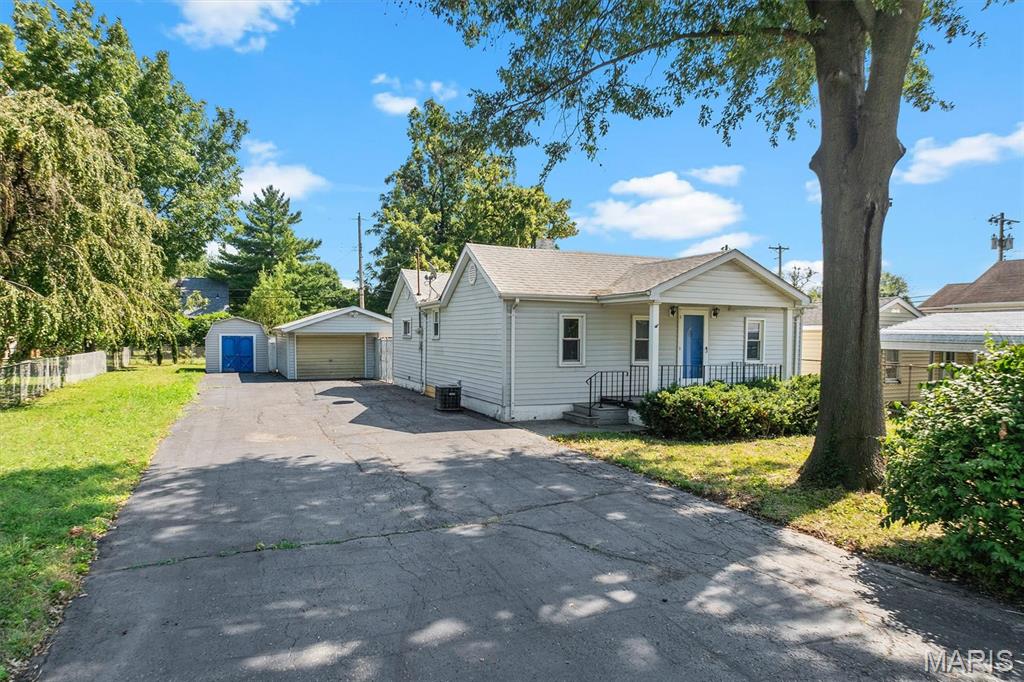 Mitchell Town - Residential