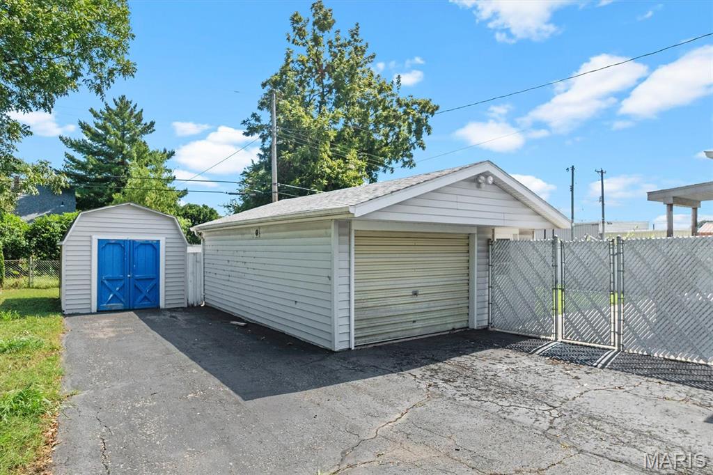 Mitchell Town - Residential