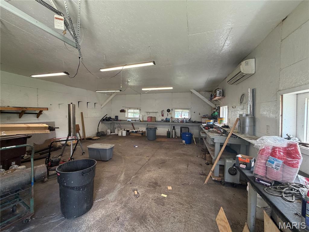 NA - Commercial Sale