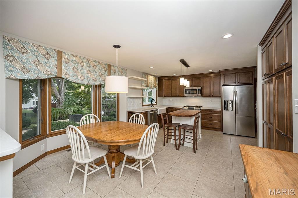 Country Club Corners - Residential