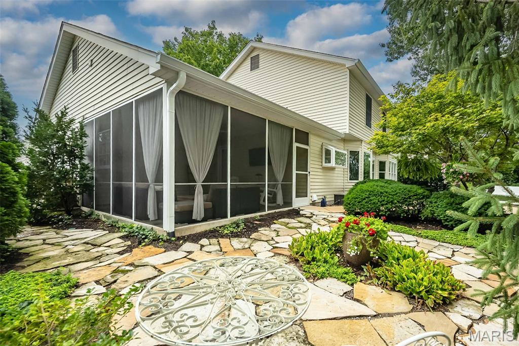 Country Club Corners - Residential