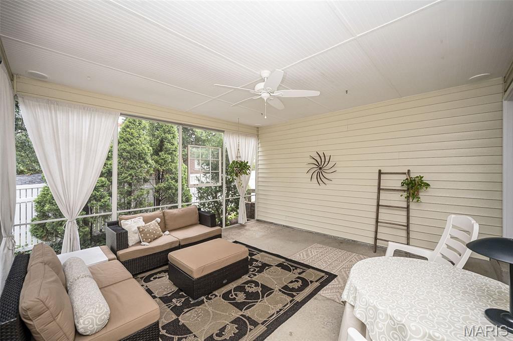 Country Club Corners - Residential