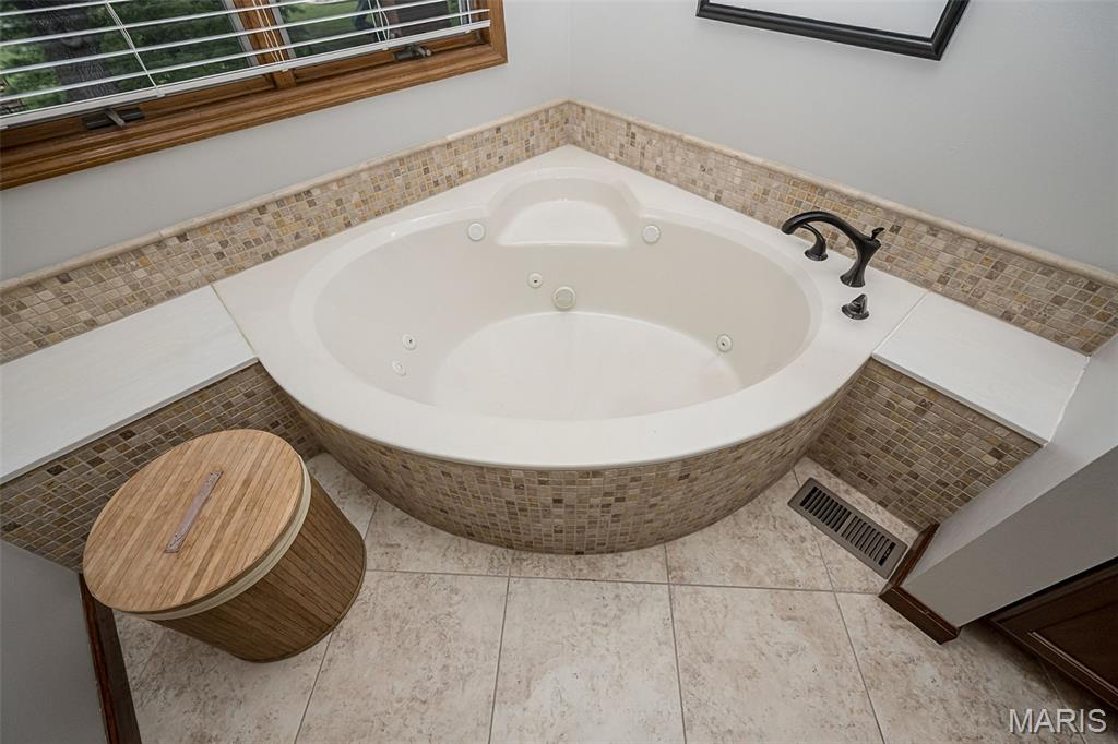 Country Club Corners - Residential