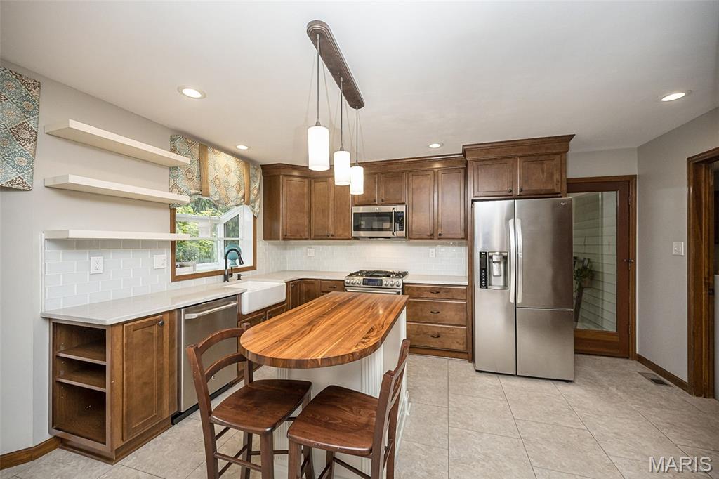 Country Club Corners - Residential