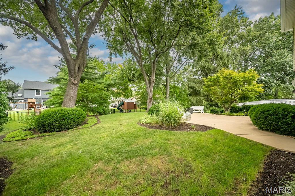 Country Club Corners - Residential