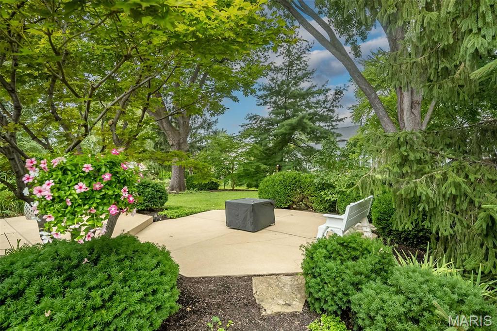 Country Club Corners - Residential