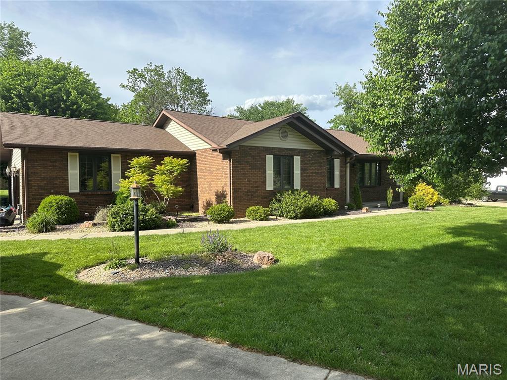 This information is for comp purposes only. 

Well-maintained, one owner home with ample living space and large additional family room at the back of the house. 4 bedrooms, 2 full bathrooms, large, open concept kitchen and living room with wood-burning fireplace, formal dining room,and laundry on the main level. Lower level has a finished bonus room, another full bathroom, and an abundance of clean storage space. Roof less than 10 years old, furnace, water heater, and a/c - 6 years old.