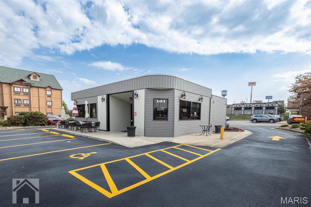 ST. ROBERT INTERSTATE PLAZA No. 9 - Commercial Sale