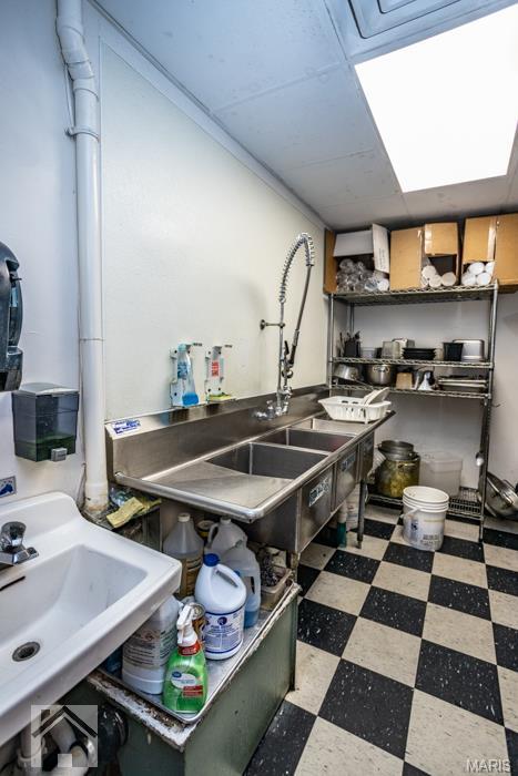 ST. ROBERT INTERSTATE PLAZA No. 9 - Commercial Sale