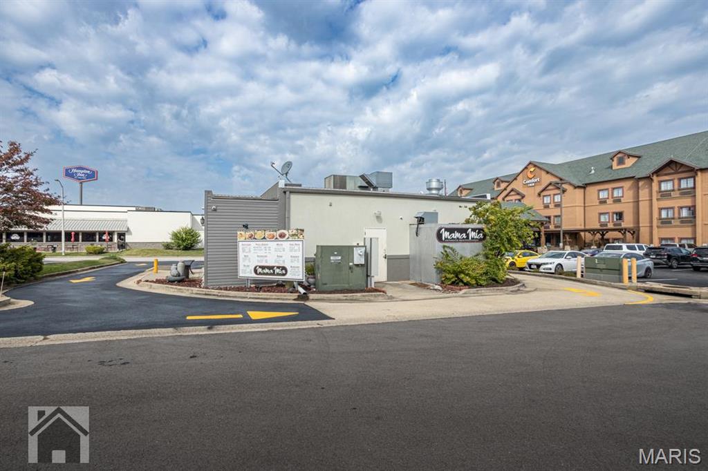 ST. ROBERT INTERSTATE PLAZA No. 9 - Commercial Sale