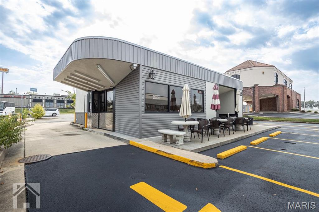 ST. ROBERT INTERSTATE PLAZA No. 9 - Commercial Sale