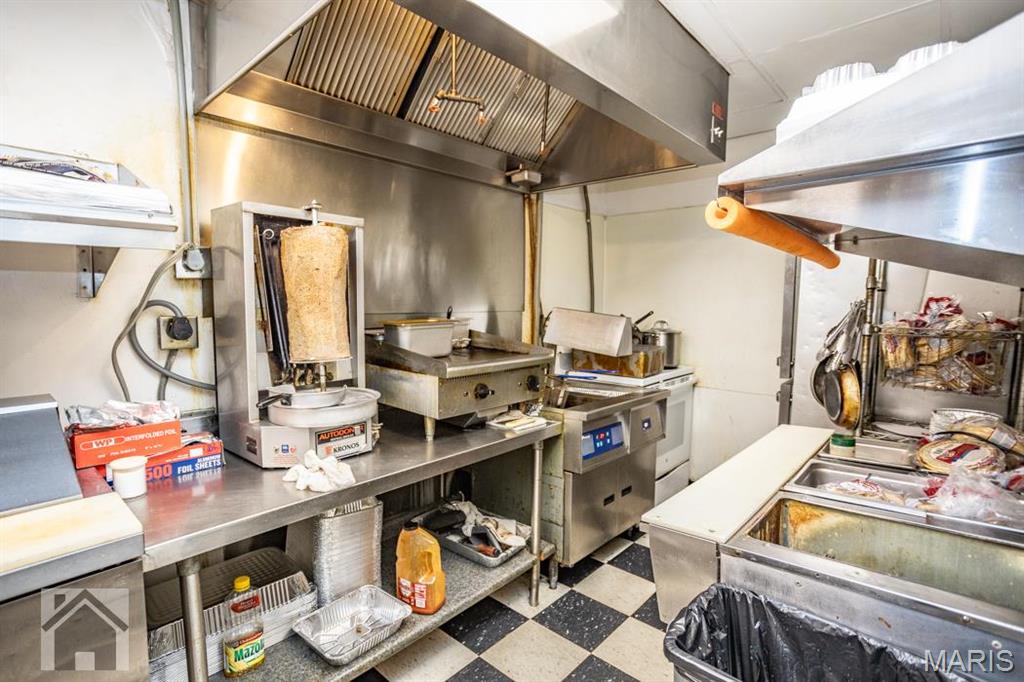 ST. ROBERT INTERSTATE PLAZA No. 9 - Commercial Sale