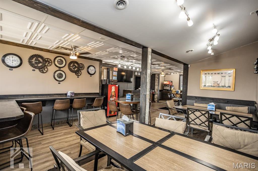 ST. ROBERT INTERSTATE PLAZA No. 9 - Commercial Sale