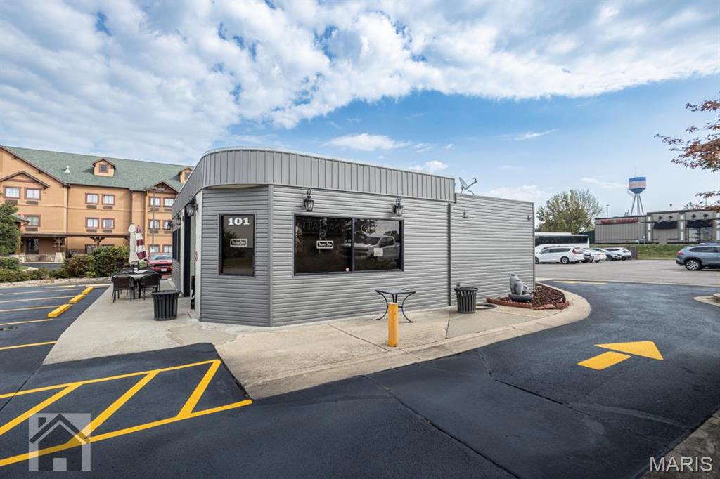 ST. ROBERT INTERSTATE PLAZA No. 9 - Commercial Sale