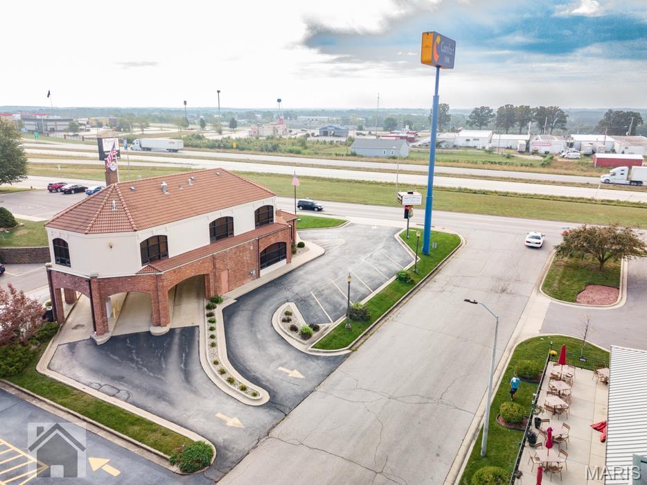 ST. ROBERT INTERSTATE PLAZA No. 9 - Commercial Sale