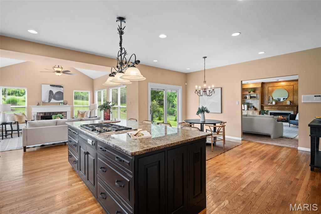 Whitetail Estate - Residential