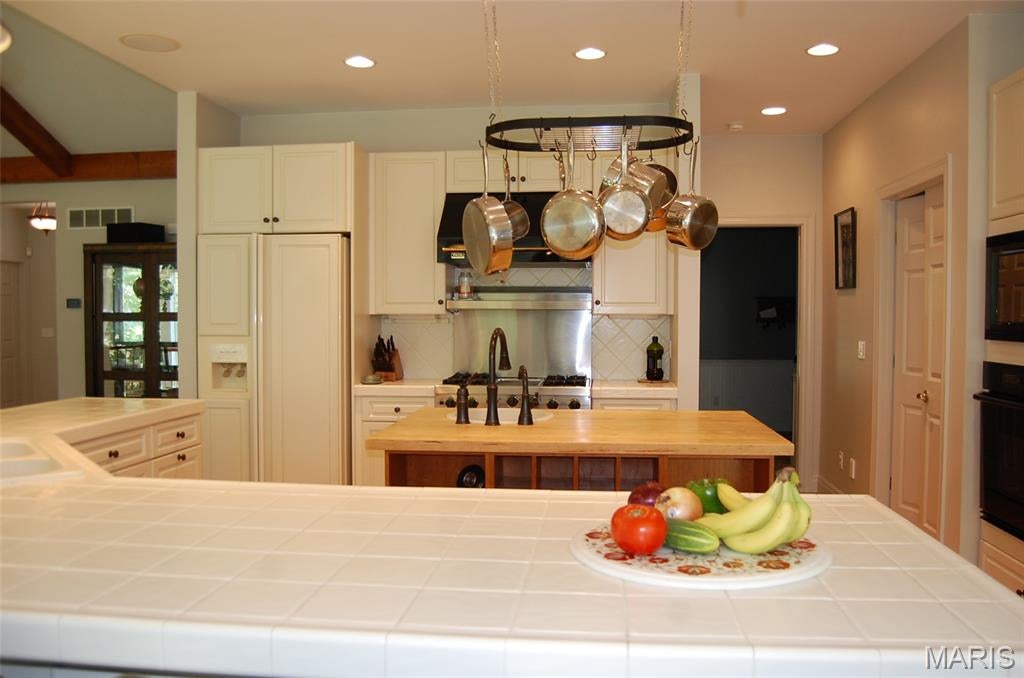 Honeystone - Residential
