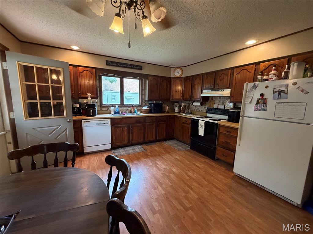 Bourquins Add - Residential