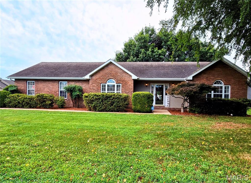 Located in a family-friendly neighborhood and close to shopping, this move-in ready home sits on a desirable corner lot and features a new privacy fence, storage shed, and composite deck.
Step inside and you'll love the vaulted ceiling in the family room and the abundance of natural light pouring in through the French doors. The kitchen offers stainless steel appliances, a breakfast area, and a separate formal dining room—perfect for everyday living and entertaining.
The partially finished basement includes a full bathroom, providing additional living space and endless possibilities. Outside, you'll enjoy the large backyard and the composite deck ideal for relaxing, entertaining, or family activities.