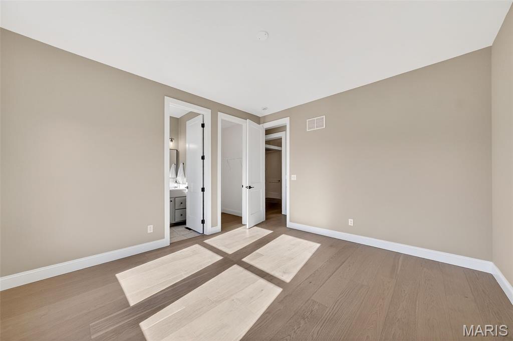 Santino Court - Residential