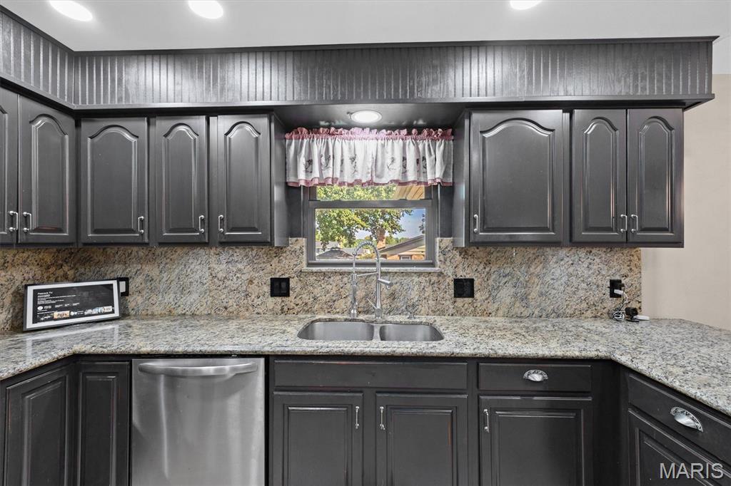 Sunset Terrace 6th Add - Residential