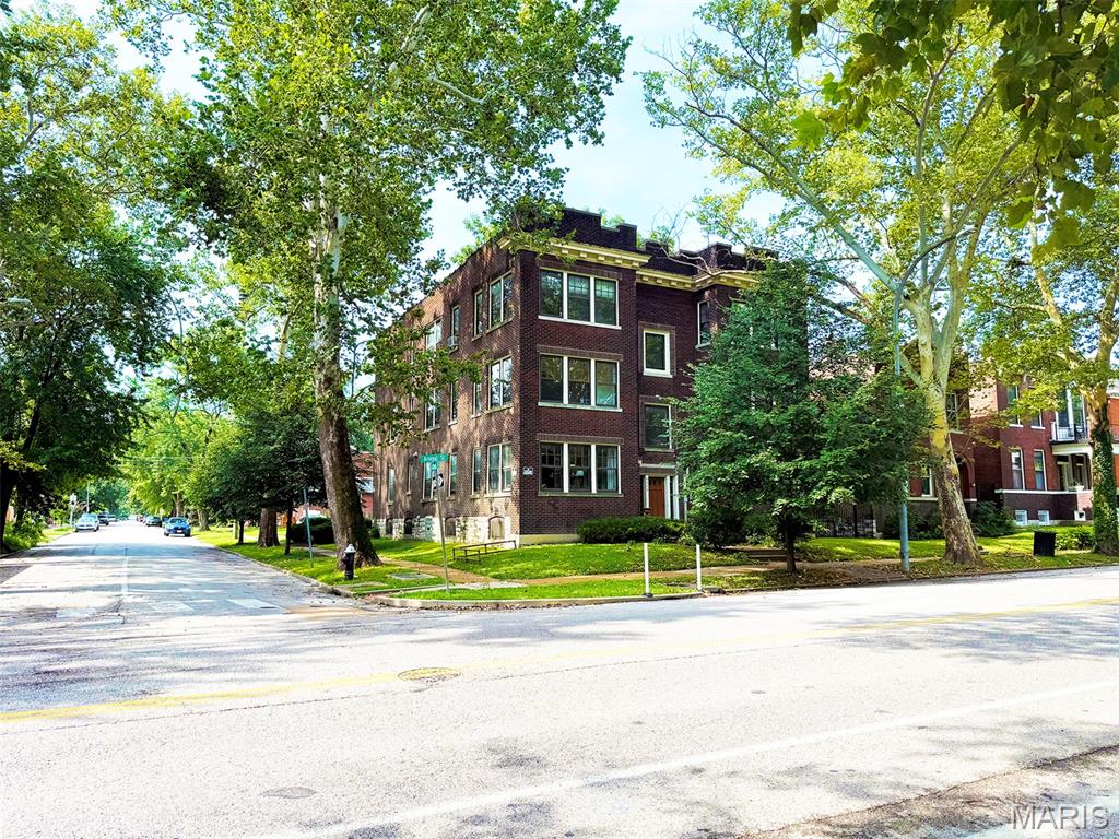 Welcome home to this spacious, light-filled one-bedroom apartment in the heart of Tower Grove South. Featuring an open, airy feel with generous room sizes, this beautifully maintained apartment offers the perfect blend of comfort, convenience, and one of St. Louis' most desirable locations.
Enjoy the convenience of an in-unit washer and dryer, plus the added benefit of one dedicated off-street parking space. Large windows fill the home with natural light and offer beautiful views of Tower Grove Park.
Step outside your door and you're just moments from everything. Best of all, Tower Grove Park is directly across the street, giving you instant access to miles of walking  paths, tennis & pickleball courts, farmers markets, festivals, playgrounds, and beautiful green space.
This apartment offers an exceptional lifestyle in an unbeatable location.

Currently offered at $1495.00 monthly*.
Apartment Features
    Central air conditioning, Forced air heating
    Alarm system
    Beautiful Hardwood floors
    High ceilings
    Large windows with natural light
    Updated kitchen  
    Refrigerator
    Gas range/oven
    Microwave
    Dishwasher
    Garbage disposal
    Pantry
    Ceiling fans
    Spacious bedroom
    Walk in closet
    In unit washer and dryer
    Historic millwork
    Back deck
    Sunroom
    Dining room
    Basement storage 
    Off street parking – parking pad
    Street Parking
    Secure front entry
    Private basement storage
    Pet friendly (cats only)
    Smoke free property
    Professionally managed
    Online rent payments
    Online maintenance requests
    Responsive maintenance
    Well maintained building 

Text to: Mike Hill for more information and showings @ 314.773.9535
Listing Agent to conduct all showings. No vouchers or section 8 to be accepted at this rental.
Email: hillyeahllc@yahoo.com

•First/Last/Security Deposit at signing, must pass background and credit check.