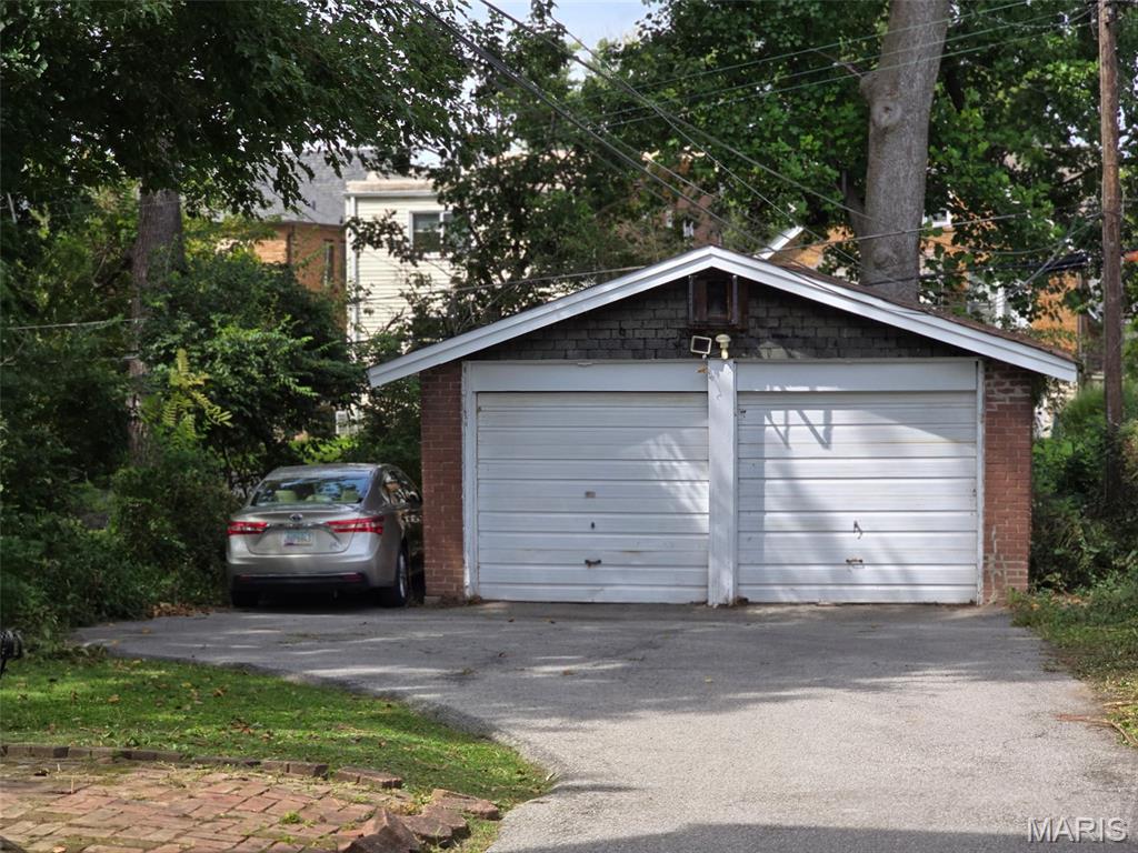 Westmoor Park 2 - Residential Lease