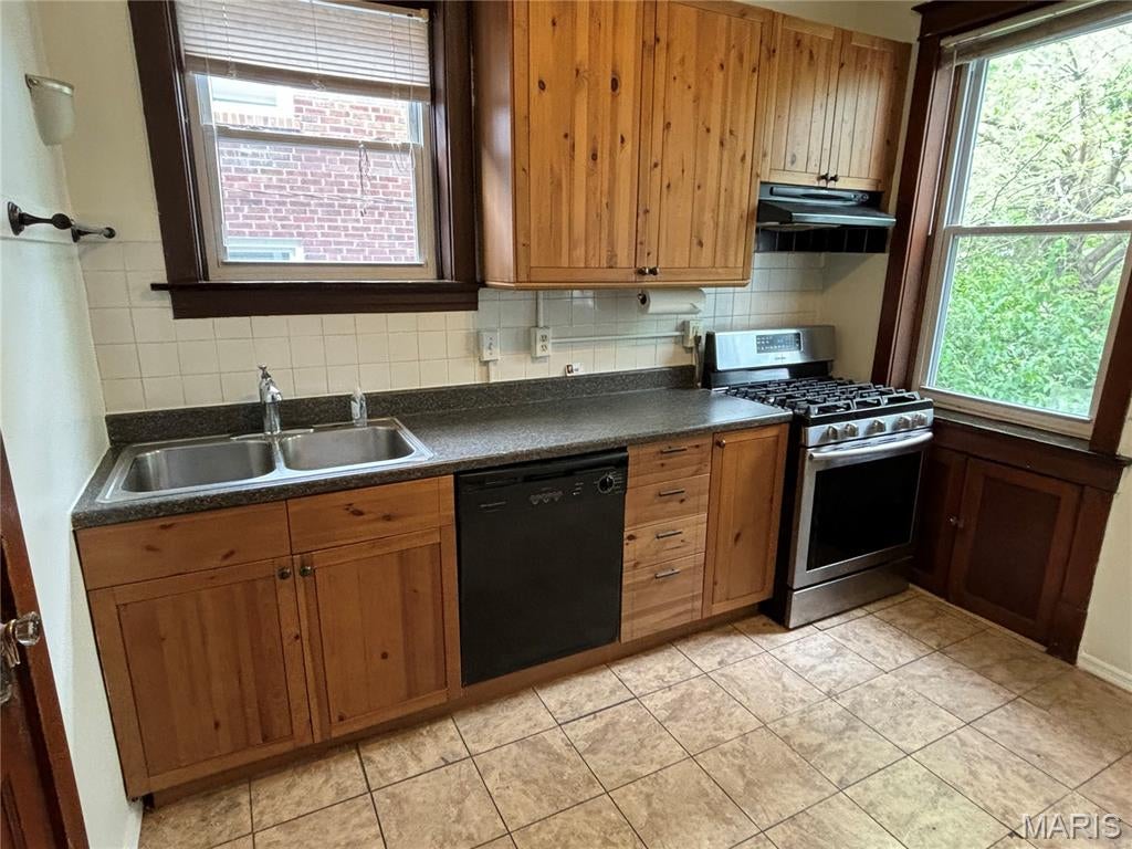 Westmoor Park 2 - Residential Lease