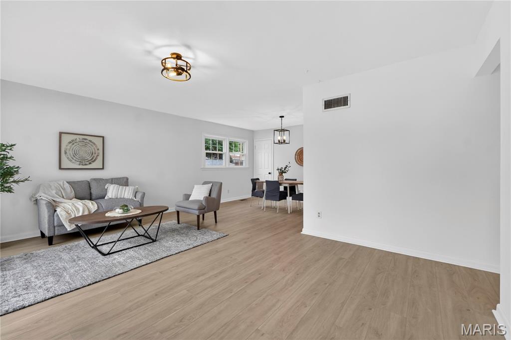 San Fernando Hills 4 - Residential