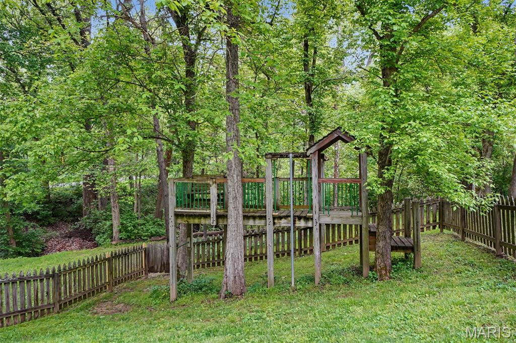 SURVEY 0155 SEC 00TWN 00 RANGE 0 - Residential
