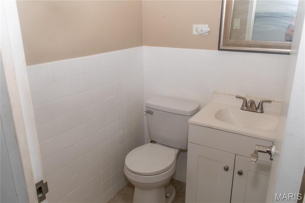 Blu Condo - Residential Lease
