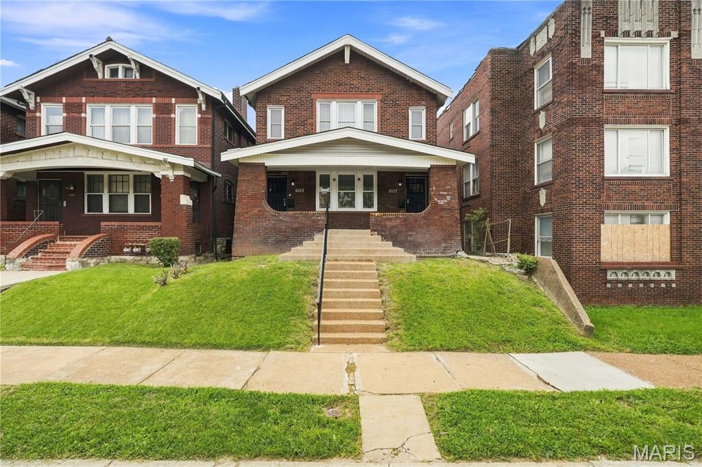 Whether you're looking to grow your investment portfolio or offset your monthly mortgage, this beautifully updated multi-family property offers exceptional flexibility and income potential. Each spacious unit features 2 bedrooms and 1 full bathroom, with extensive updates throughout, including modern electrical and plumbing, fresh interior paint, durable laminate flooring, renovated bathrooms, and stylish new kitchens complete with stainless steel appliances.  Live comfortably in one unit while generating rental income from the other. The second unit is ideal as a long-term rental, a furnished rental for traveling professionals through Furnished Finder. It's a smart opportunity for generational families looking to share the load so take advantage
Application Link:  https://apply.link/UOTUn4w