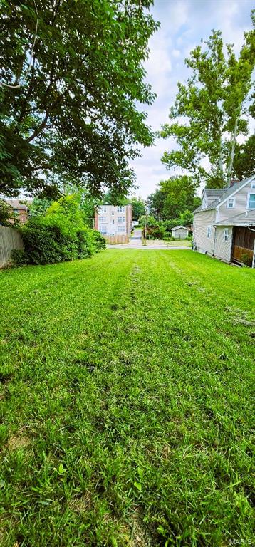 Bellevue Place - Land